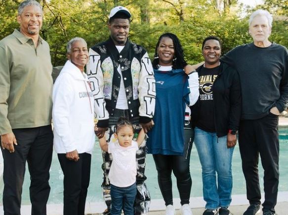 Malik Cunningham with his family