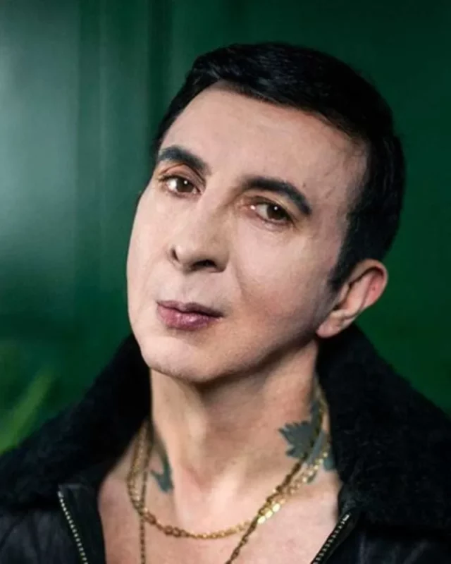 1734673017 14 Marc Almond Measurements bio height weight shoe size.webp