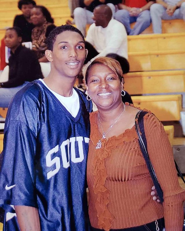 Lou Williams with his mother Janice Faulkner 