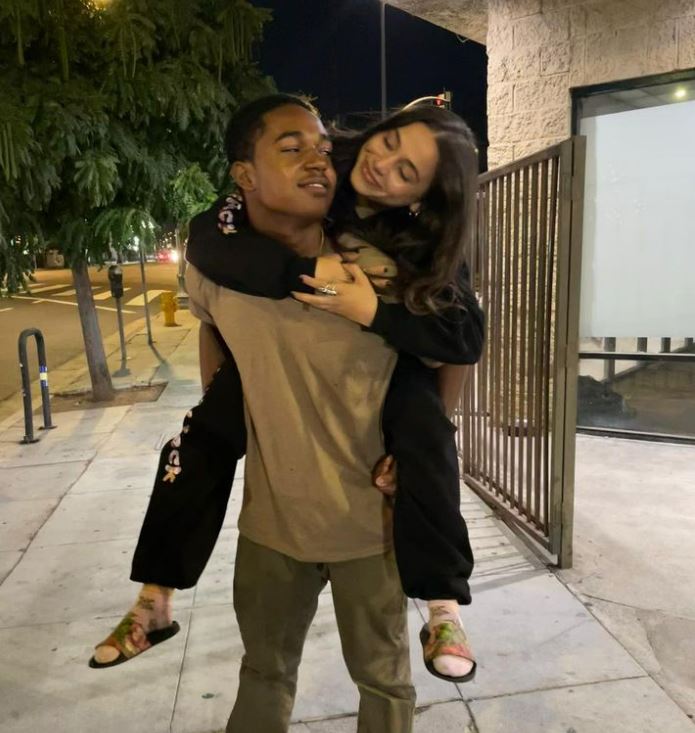 Sky Katz posts a picture with rumored boyfriend Issac Ryan Brown