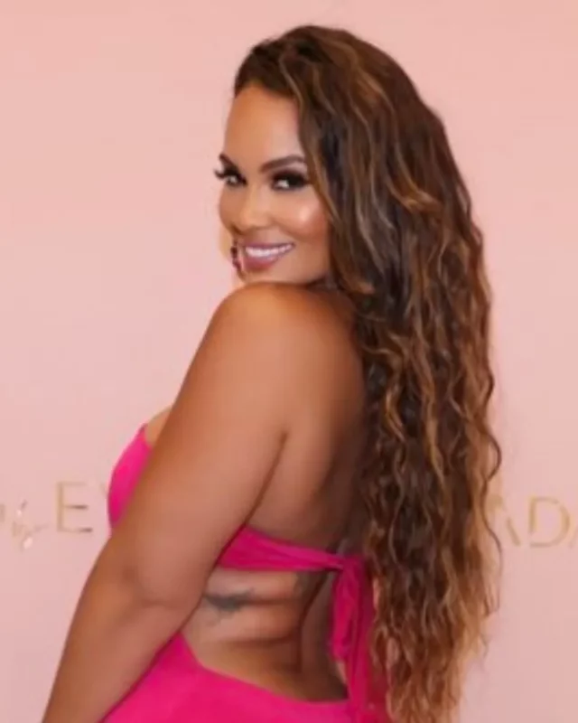 1736154269 810 Evelyn Lozada Measurements bio height weight shoe and bra size.webp