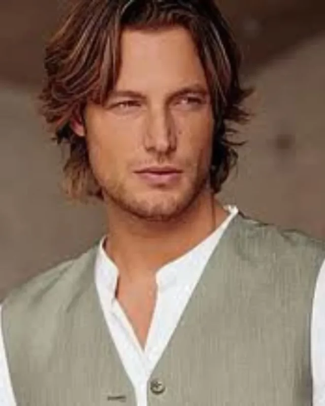 1736157063 592 Gabriel Aubry Measurements bio height weight shoe size.webp